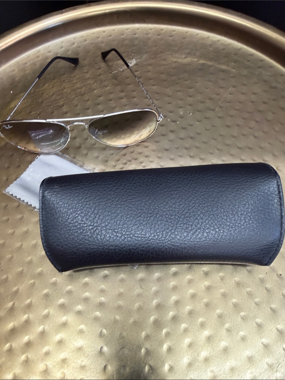 Ray-Ban Aviator Sunglasses w/Black Case - Picture 7 of 7
